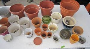 lot 478 image: Lot of Assorted Flower Pots