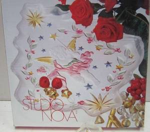 lot 515 image: Angels Greeting Platter