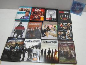 lot 524 image: Assorted TV Series Individual Season Boxed Sets