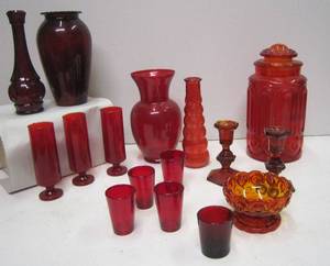 lot 534 image: Red Glassware