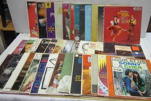 lot 545 image: Lot of Vinyl Records w Cases