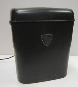 lot 553 image: Paper Shredder