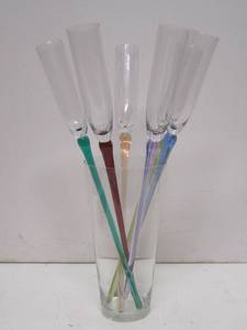 lot 572 image: Set of 6 Toasting Flutes