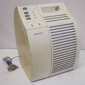lot 601 image: Honeywell air purifier
