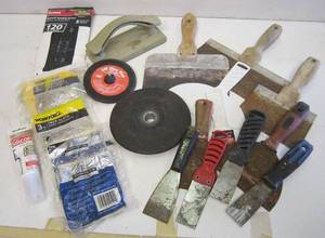 lot 629 image: Painter and drywall lot