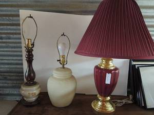 lot 160 image: 3 lamps- 19 clay, 26 violet color, and 23 woodglass