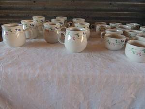 lot 174 image: Allegra Stoneware coffee mugs x 14