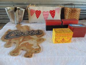 lot 180 image: Wooden Coors Been hanger 18x14, 4 recipe boxes, handmade heart pillow. Wicker basket and star shaped metal basket