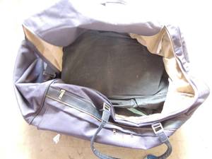 lot 203 image: Large lot of duffel bags and other small bags