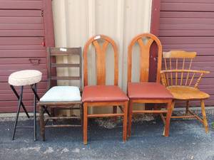 lot 225 image: 2 matching chairs ,stool folding and 2 misc. chairs - 5 items total
