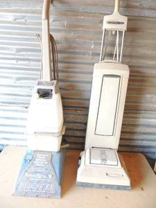 lot 307 image: Electrolux vacume cleaner hoover carpet cleaner  both gently used
