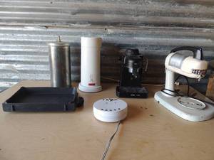 lot 280 image: Montgomery ward mixer- frups IL prino maker   ,Mr. Coffee Ice Tea maker and more