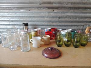 lot 284 image: Lot drinking glasses and coffee mugs boat dcor large beer mugs, wallace china coffee mug and many more