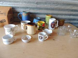 lot 288 image: Box candle sticks NIB various glasses- Florida, Notre Dame University, Ford Motor company, veggie cup and more