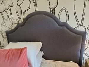 lot 3 image: Grey Upholstered Full Size Headboard