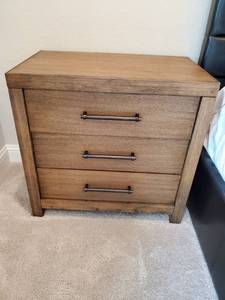 lot 24 image: Riverside Mirabelle 3 Drawer Side Table