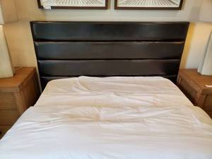lot 31 image: Full Faux Leather Bedframe
