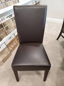 lot 137 image: 6 Dark Brown Villa Side Chairs by Orient Express Furniture