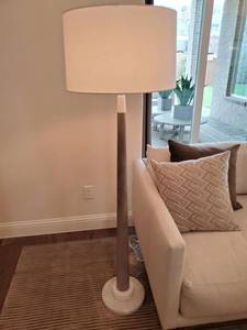 lot 159 image: Surya Ellison Marble & Metal Floor Lamp