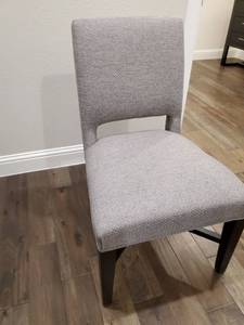 lot 131 image: Fairfield Upholstered Side Chair with Wooden Legs