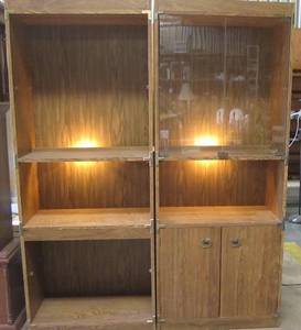 lot 641 image: Pair of Broyhill lighted wood shelving units