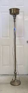 lot 685 image: Brass-look Floor Lamp