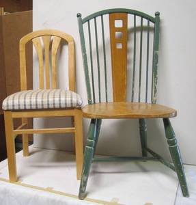 lot 687 image: 2 Wooden Chairs