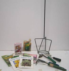 lot 715 image: Flower Garden items