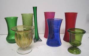 lot 722 image: Colored Glass Vases