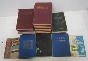 lot 727 image: Lot of Hymnals