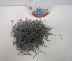 lot 762 image: Bulk Nails