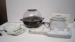lot 769 image: Countertop Kitchen Appliances