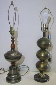 lot 798 image: 2 metal table lamps