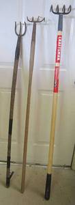 lot 801 image: 3 cultivators