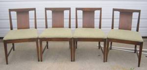 lot 806 image: 4 Mid Century Danish Dining Chairs