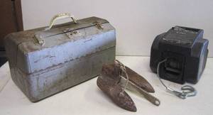 lot 821 image: Lot of Fishing &amp Boat Paraphernalia