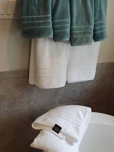 lot 107 image: Assortment of Towels by Hotel Style