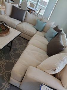 lot 68 image: Linen Blend Sectional with 8 Throw Pillows