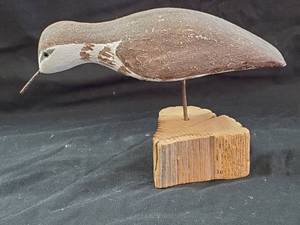 lot 40 image: Wood Sandpiper by Richard Morgan