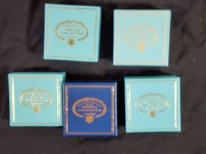 lot 41 image: 5 Halcyon Days Enamels