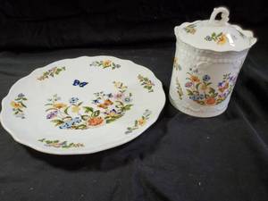 lot 56 image: Aynsley Cottage Garden Plate & Lidded Jar