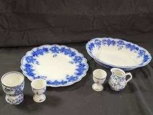 lot 57 image: Flow Blue & Other Blue and White Items