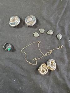 lot 82 image: Sterling Silver Jewelry Group including Taxco