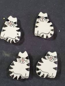 lot 85 image: Vintage Cat Button Covers