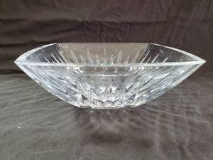 lot 97 image: Miller Rogaska Square Crystal Soho Bowl