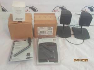 lot 36 image: TOTAL OF 4 BOSE NEW&nbsp ACOUSTIMASS CUBE SURROUND SOUND SPEAKERS WITH 4 BOSE ACOUSTIMASS TABLE STANDS&nbsp