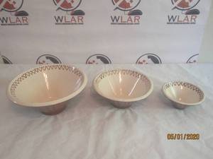 lot 42 image: 3PC VINTAGE STONEWARE&nbsp NESTING MIXING BOWLS MADE IN&nbsp &nbspPORTUGUAL&nbsp