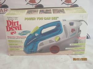 lot 43 image: NEW IN BOX DIRT DEVIL SPOT SCRUBBER SUPERIOR CLEANING&nbsp FOR EVERYDAY SPILLS AND STAINS&nbsp