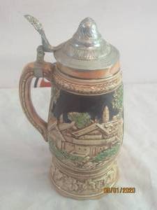 lot 45 image: VINTAGE MUSICAL GERMAN BEER STEIN WITH PEWTER LID&nbsp