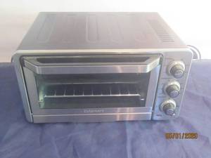 lot 71 image: CUISINART CUSTOM CLASSIC TOASTER&nbsp OVEN BROILER&nbsp TOB-40N